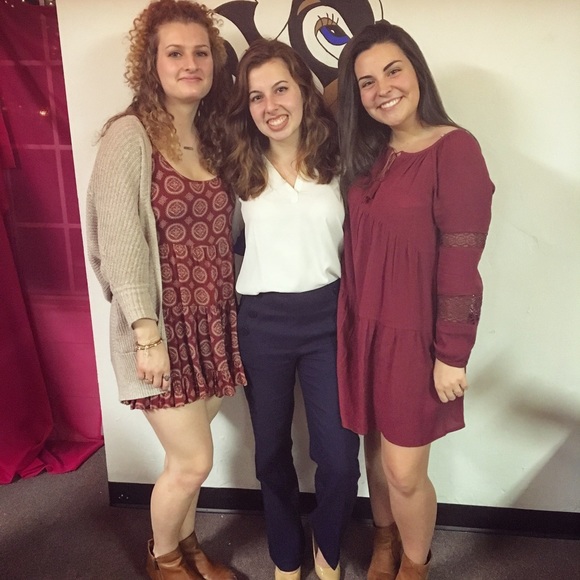 Meet your Posher, Danielle - Picture 3 of 3